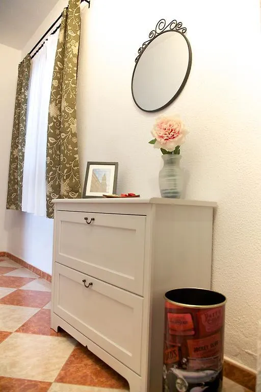 Apartamentos Plaza De Austria Cordoba Apartment