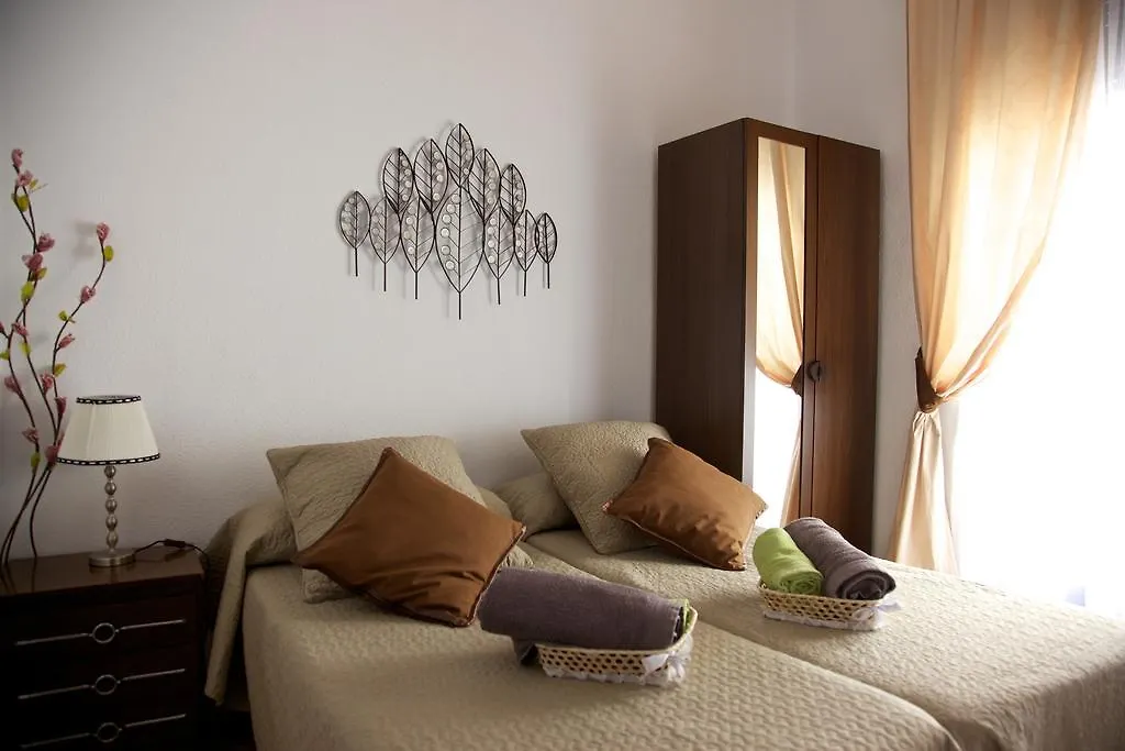 Apartamentos Plaza De Austria Cordoba