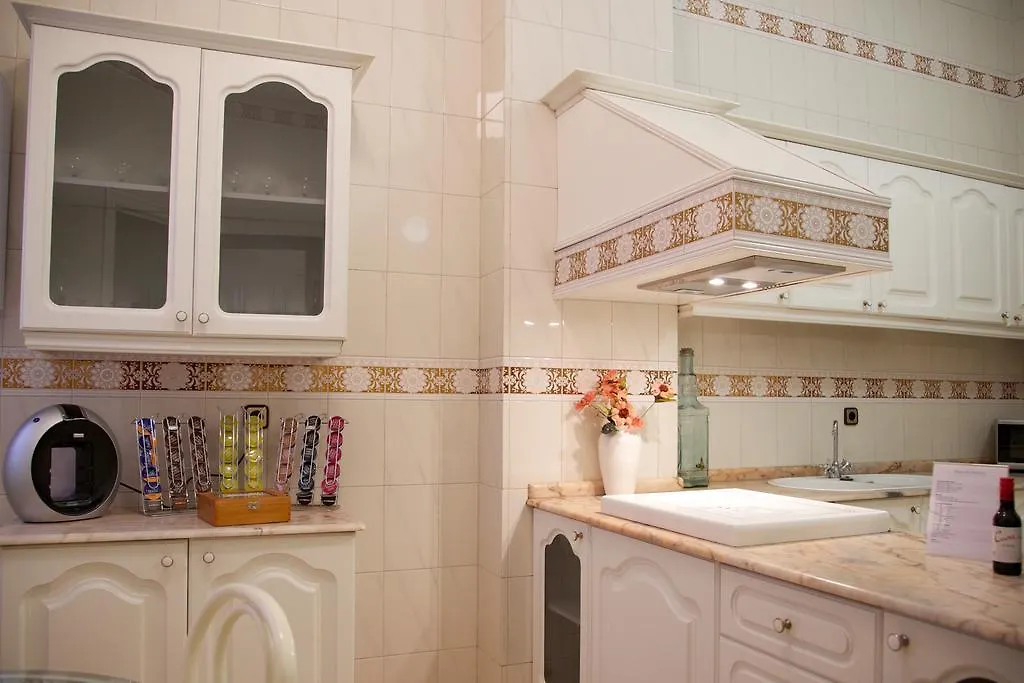Apartamentos Plaza De Austria Cordoba